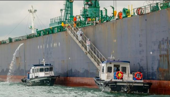 Marine logistics transfer by vessel